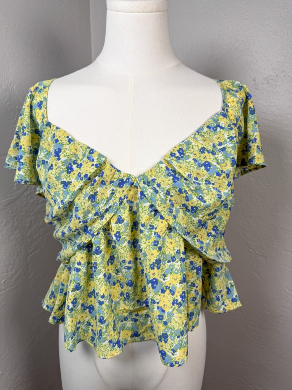 ASTR The Label Cottagecore Blue Yellow Floral Ruffle Peplum Top Size XL